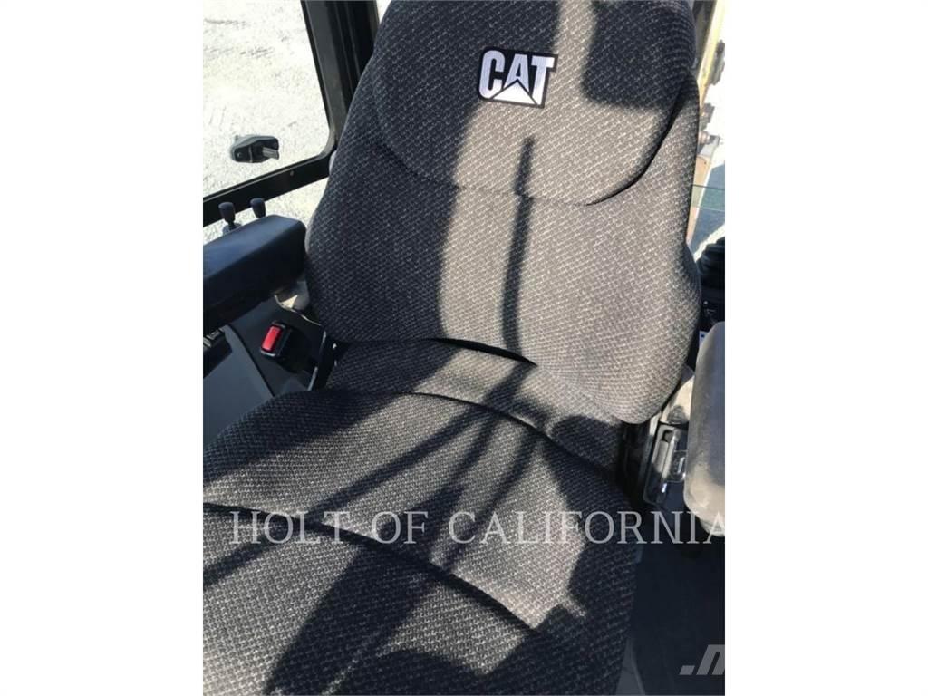 CAT 420F2 Retroescavadeiras
