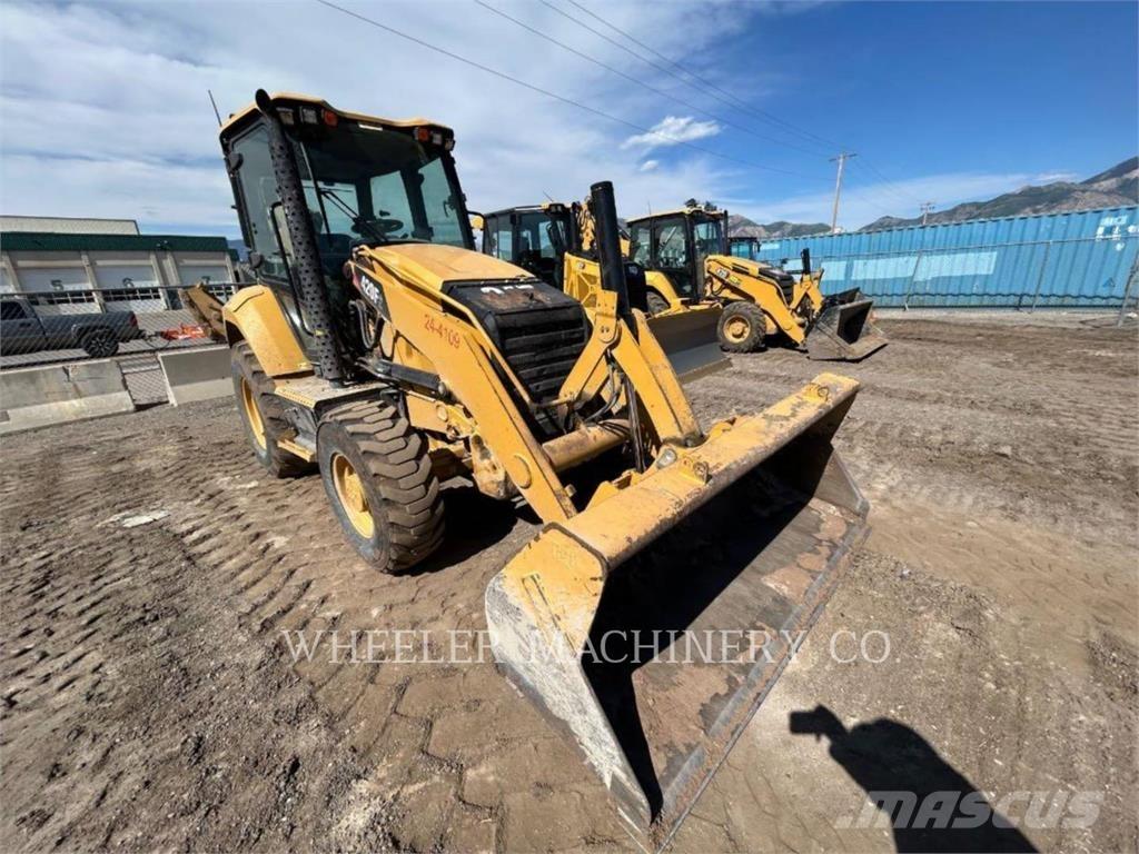 CAT 420F2 Retroescavadeiras