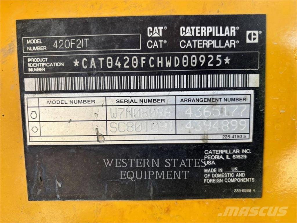 CAT 420F2 Retroescavadeiras
