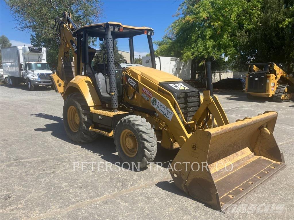 CAT 420F2 Retroescavadeiras
