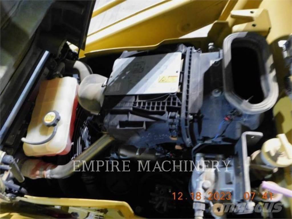 CAT 420F2 4EO Retroescavadeiras