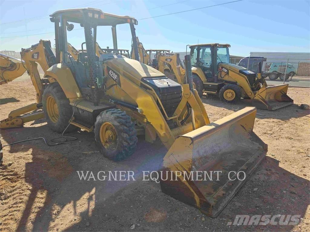 CAT 420F2 4WDE Retroescavadeiras