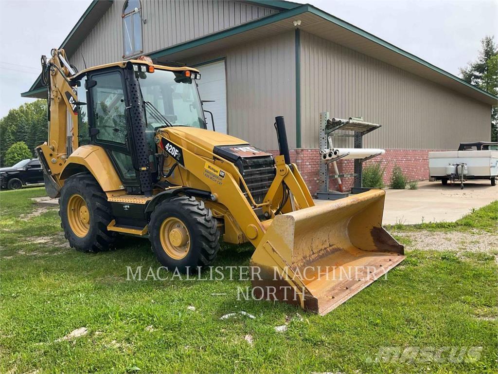 CAT 420F2 APR Retroescavadeiras