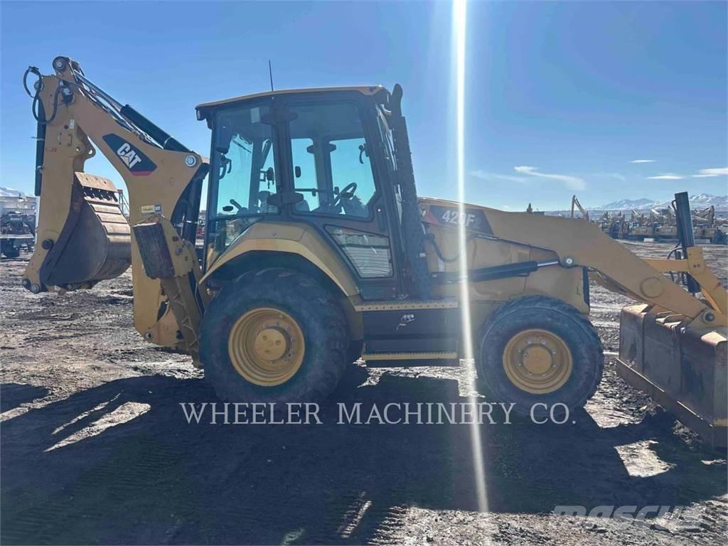 CAT 420F2 E Retroescavadeiras