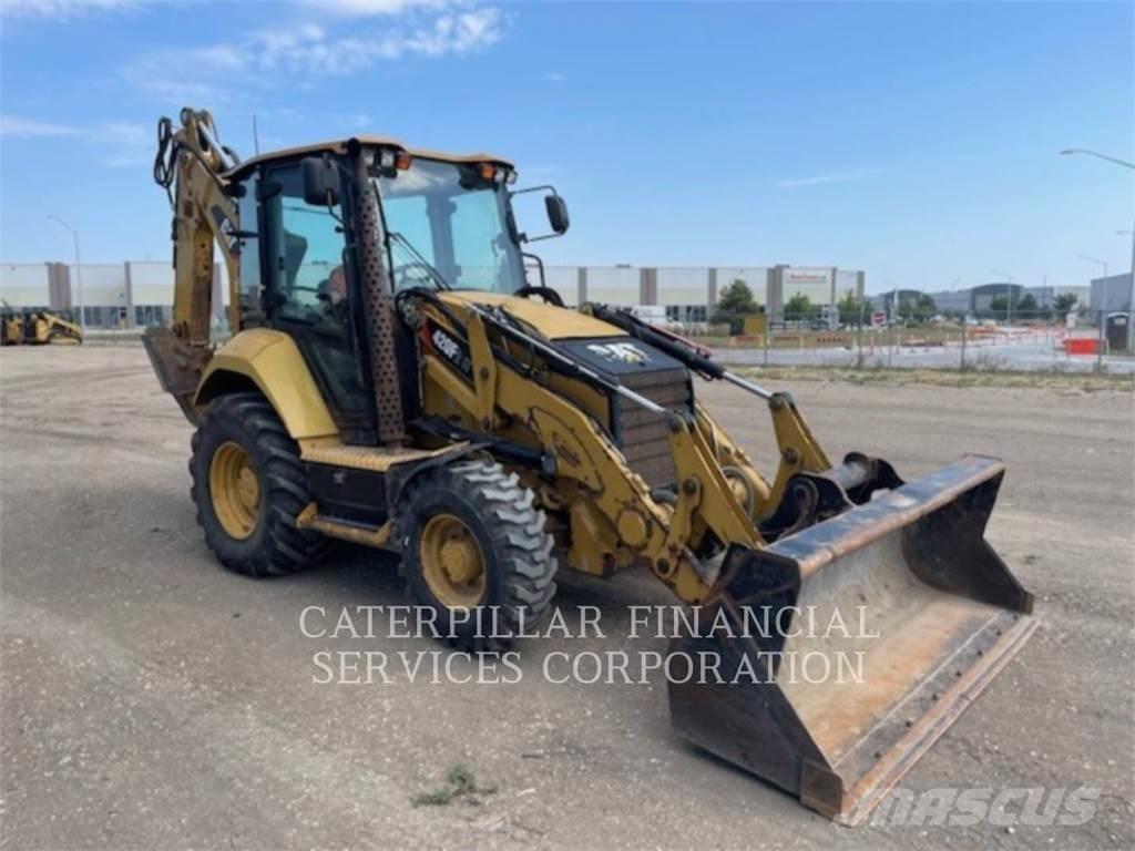 CAT 420F2 IT Retroescavadeiras