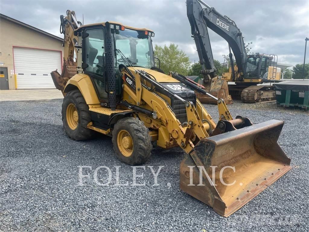 CAT 420F2IT Retroescavadeiras