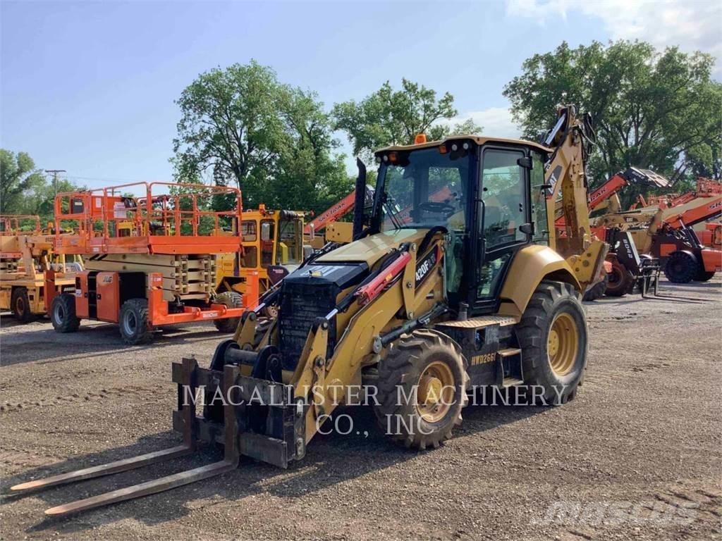 CAT 420F2IT Retroescavadeiras