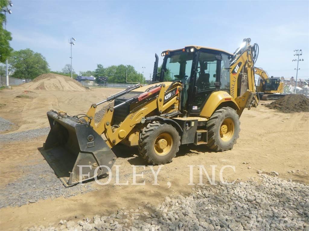 CAT 420F2IT Retroescavadeiras