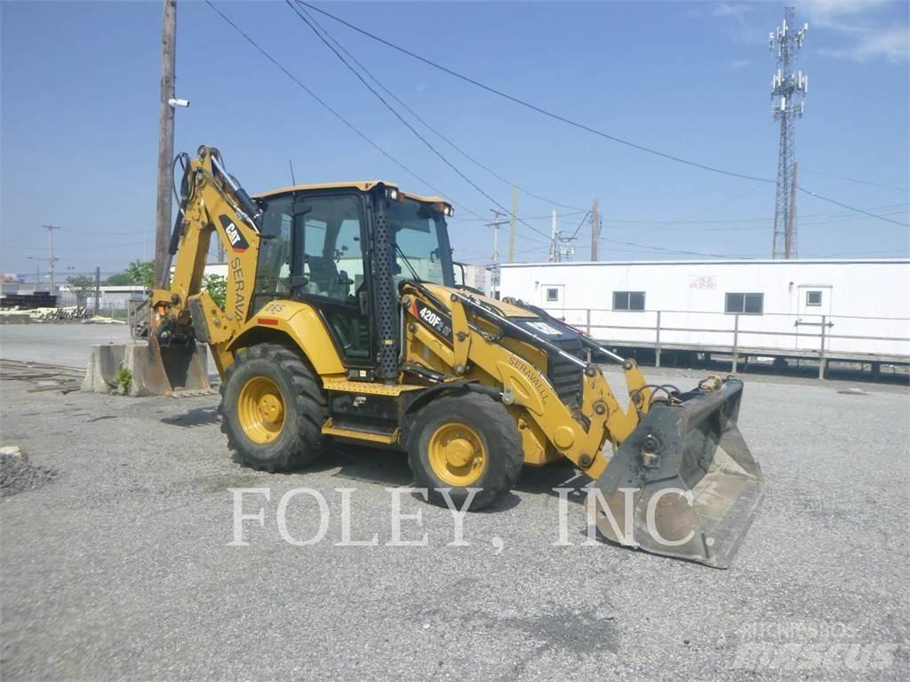 CAT 420F2IT Retroescavadeiras