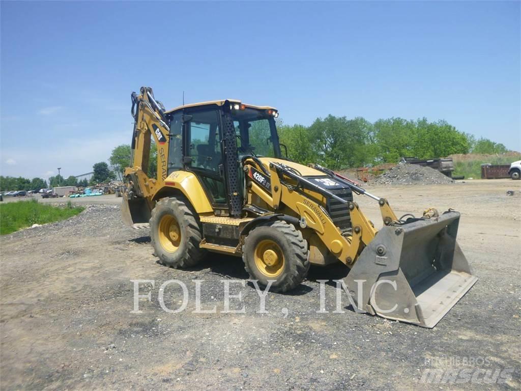 CAT 420F2IT Retroescavadeiras