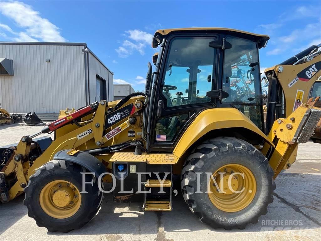 CAT 420F2IT Retroescavadeiras