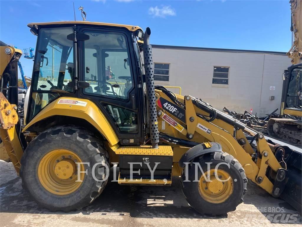 CAT 420F2IT Retroescavadeiras
