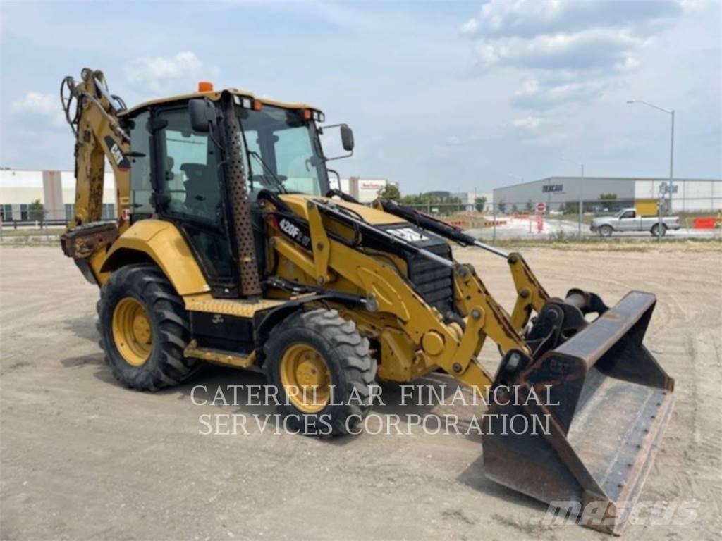 CAT 420F2IT Retroescavadeiras