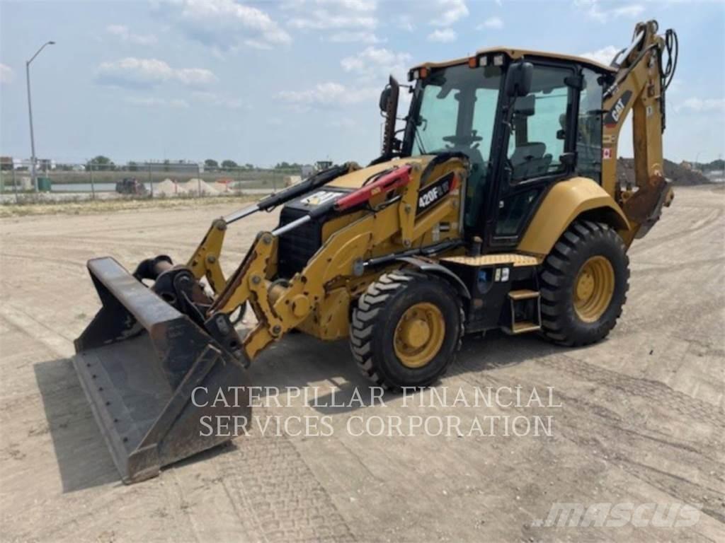 CAT 420F2IT Retroescavadeiras