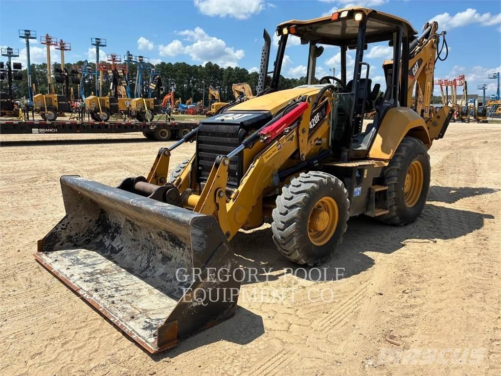 CAT 420F2IT Retroescavadeiras