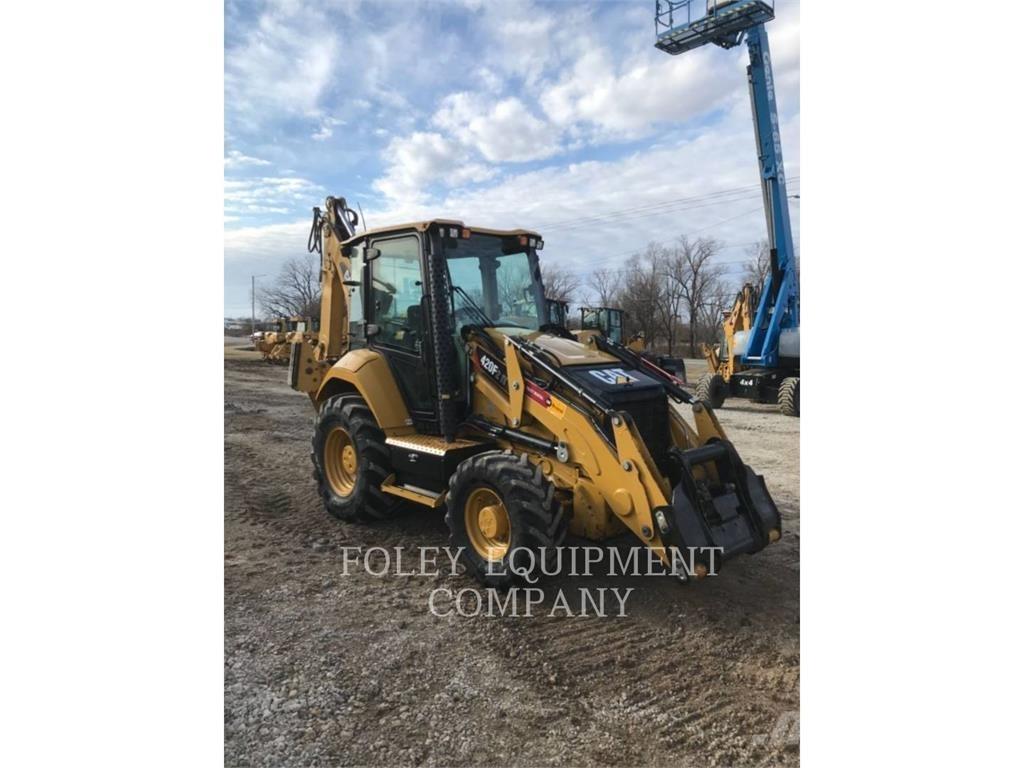 CAT 420F2IT Retroescavadeiras