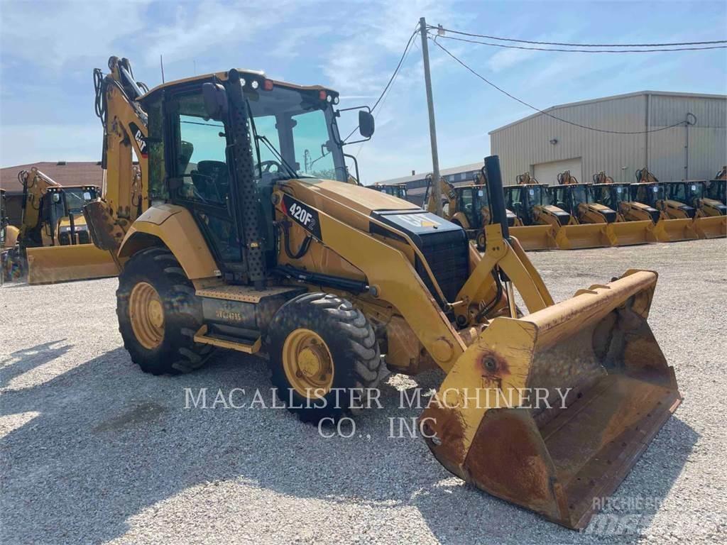 CAT 420F2ST Retroescavadeiras