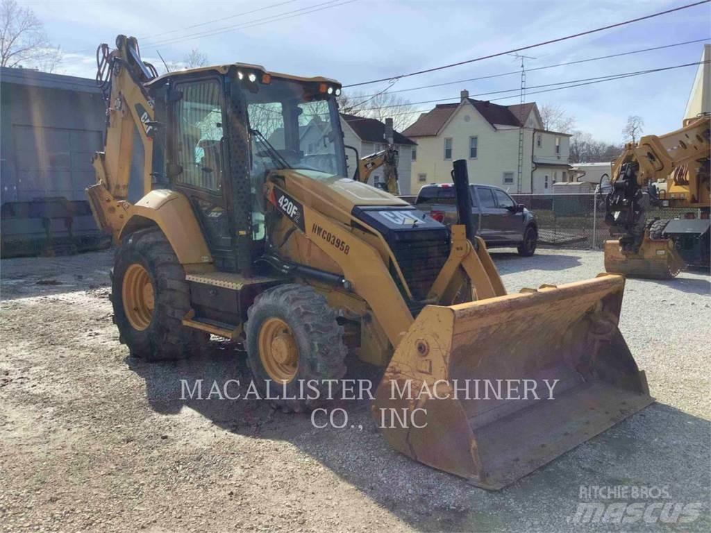 CAT 420F2ST Retroescavadeiras