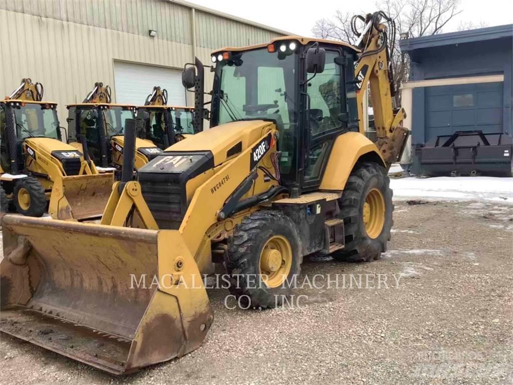 CAT 420F2ST Retroescavadeiras