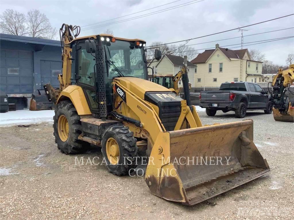 CAT 420F2ST Retroescavadeiras