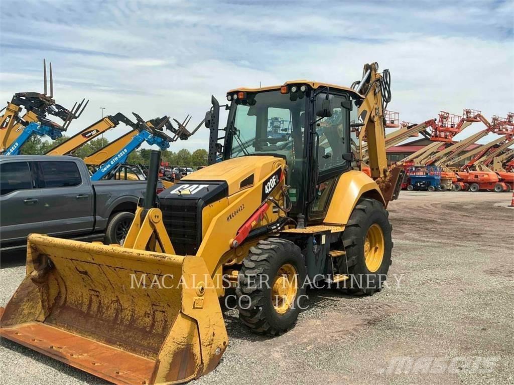 CAT 420F2ST Retroescavadeiras