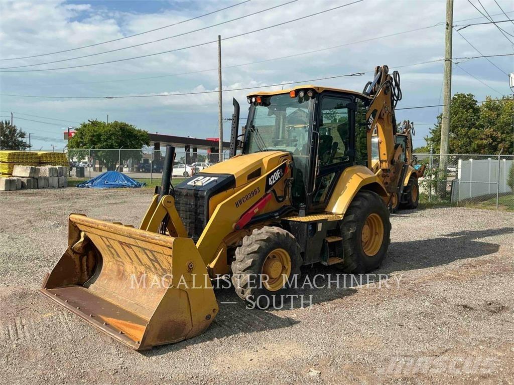 CAT 420F2ST Retroescavadeiras