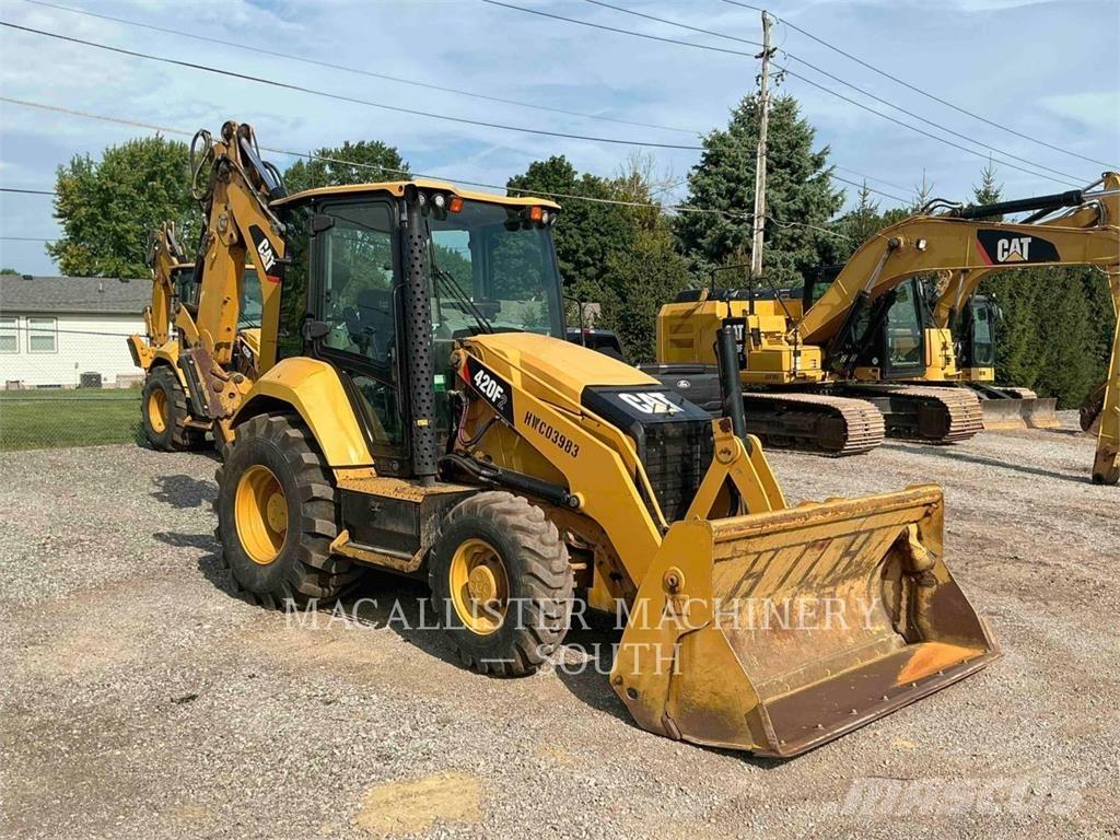 CAT 420F2ST Retroescavadeiras