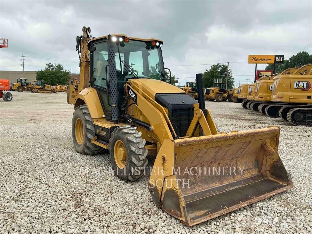 CAT 420F2ST Retroescavadeiras