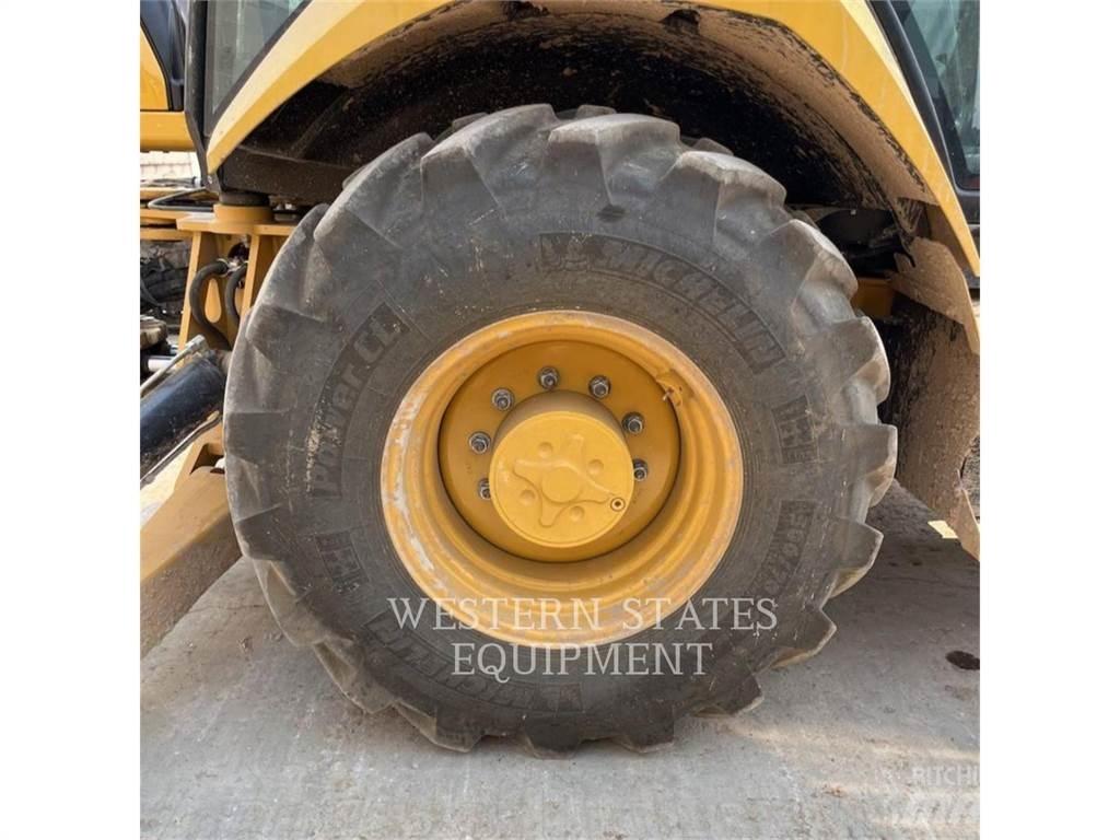 CAT 420XE Retroescavadeiras