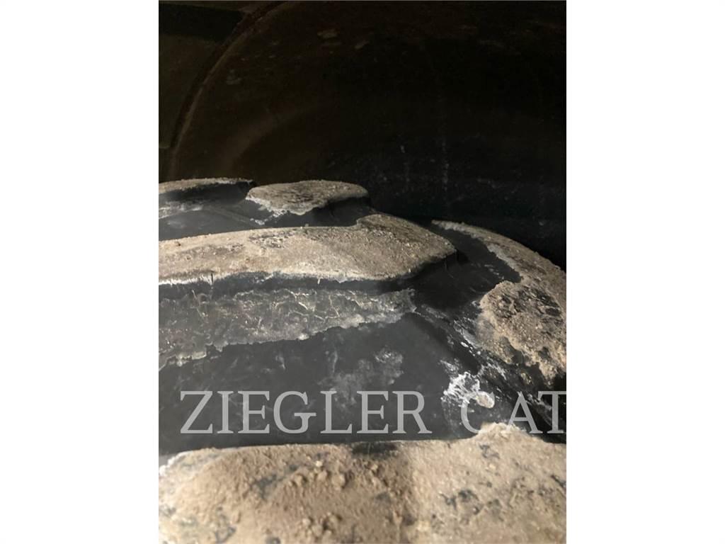 CAT 420XE Retroescavadeiras
