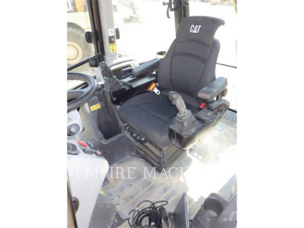 CAT 420XE4ECIP Retroescavadeiras
