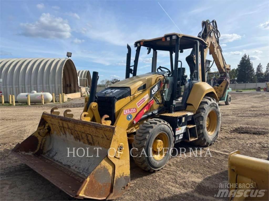 CAT 430 Retroescavadeiras