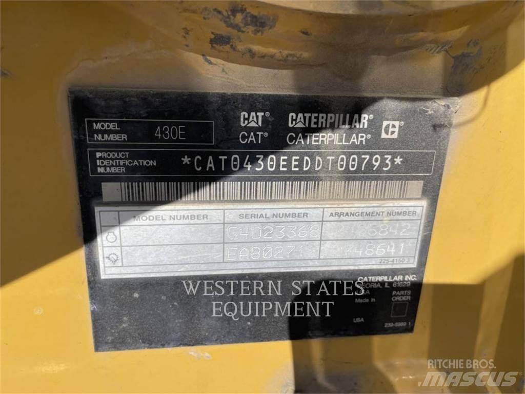 CAT 430E Retroescavadeiras