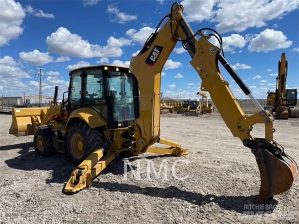 CAT 440 Retroescavadeiras