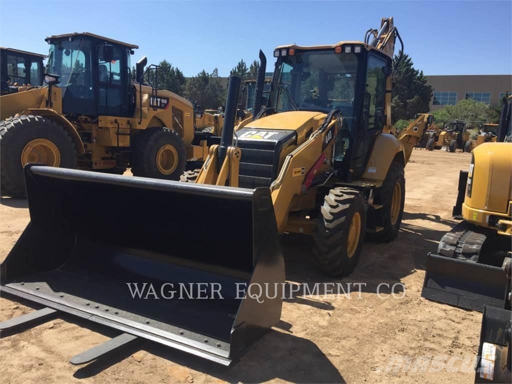 CAT 440 Retroescavadeiras