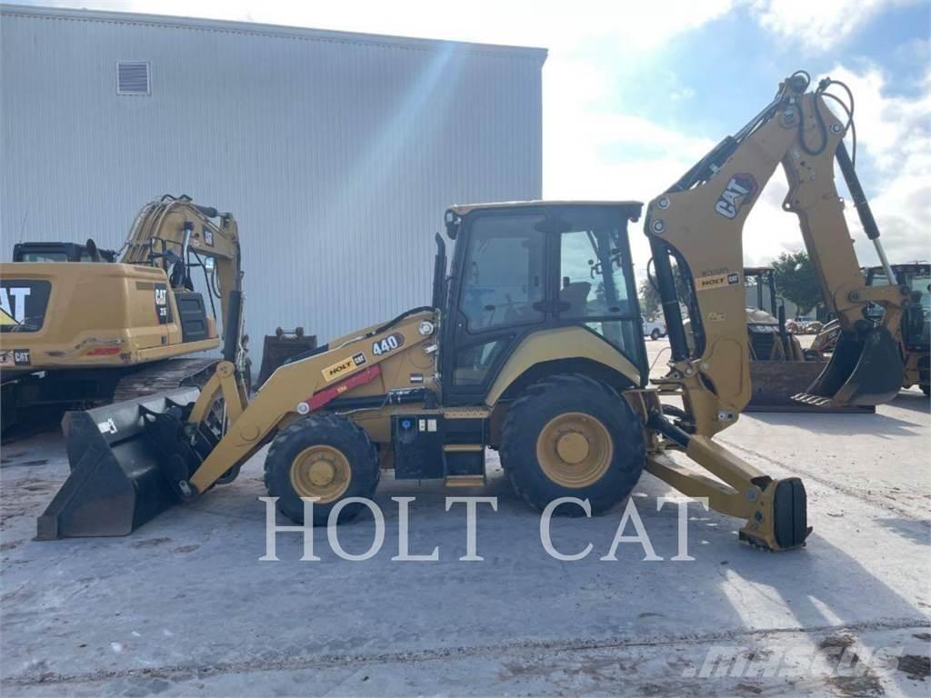 CAT 440 C4E Retroescavadeiras