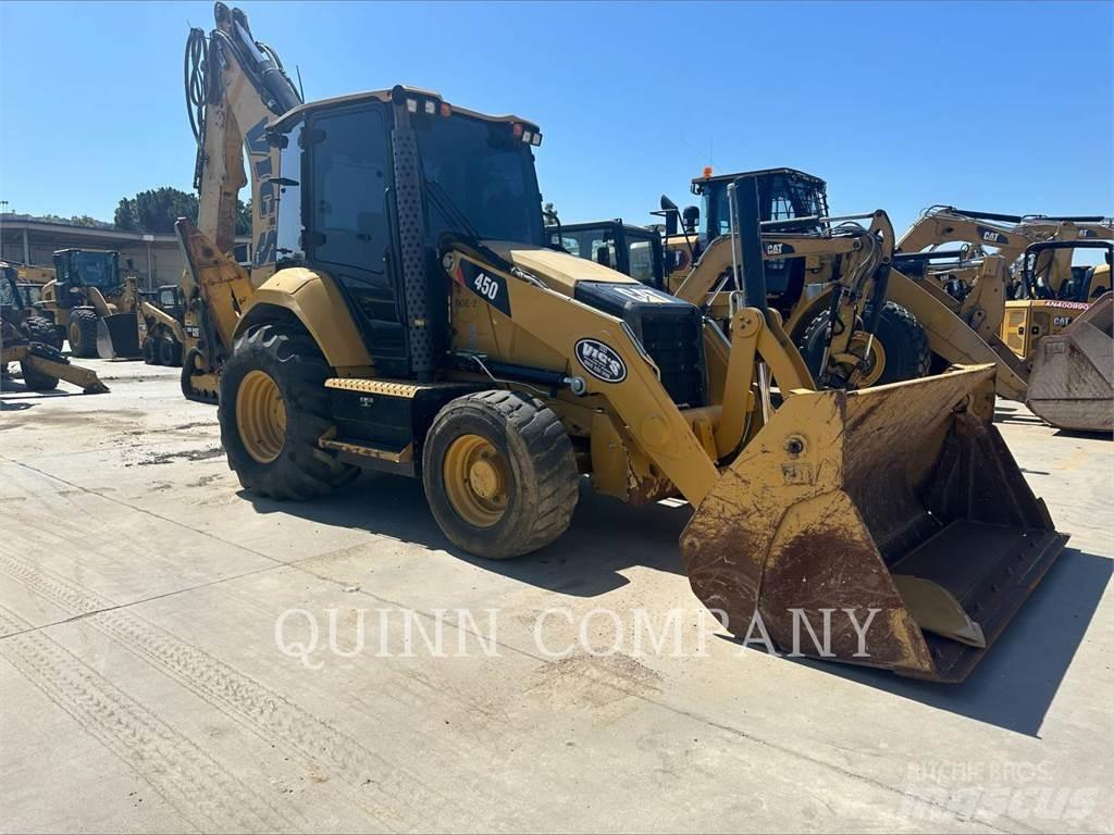 CAT 450 Retroescavadeiras