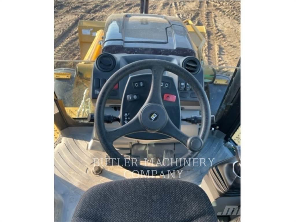 CAT 450F Retroescavadeiras