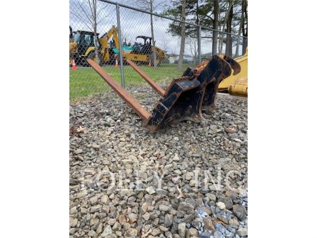 CAT 48 PALLET FORKS Garfos
