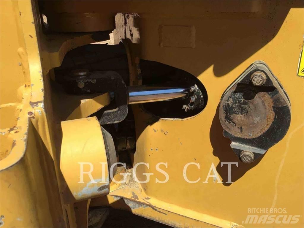 CAT 563C Cegadeiras