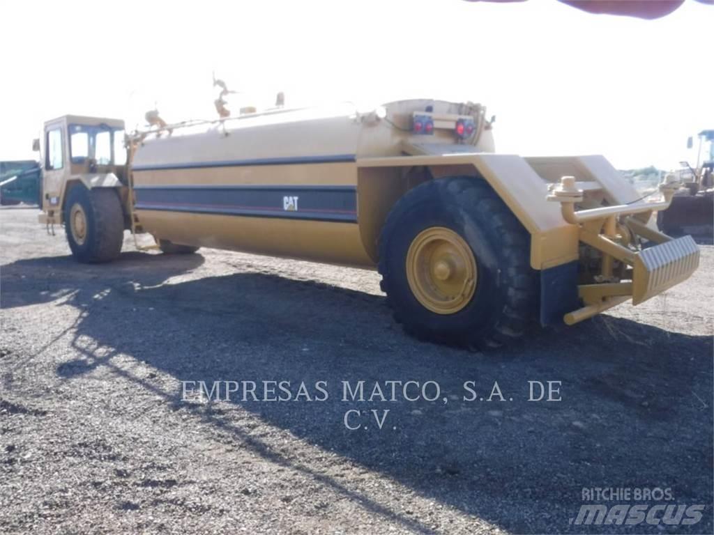 CAT 613C Auto-tanques