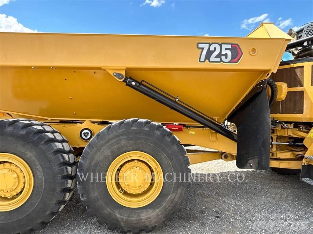 CAT 725 Caminhões articulados