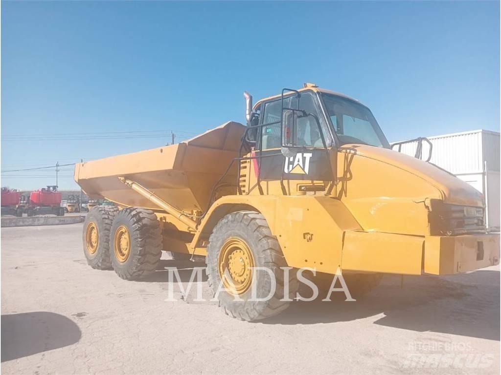 CAT 725 Caminhões articulados