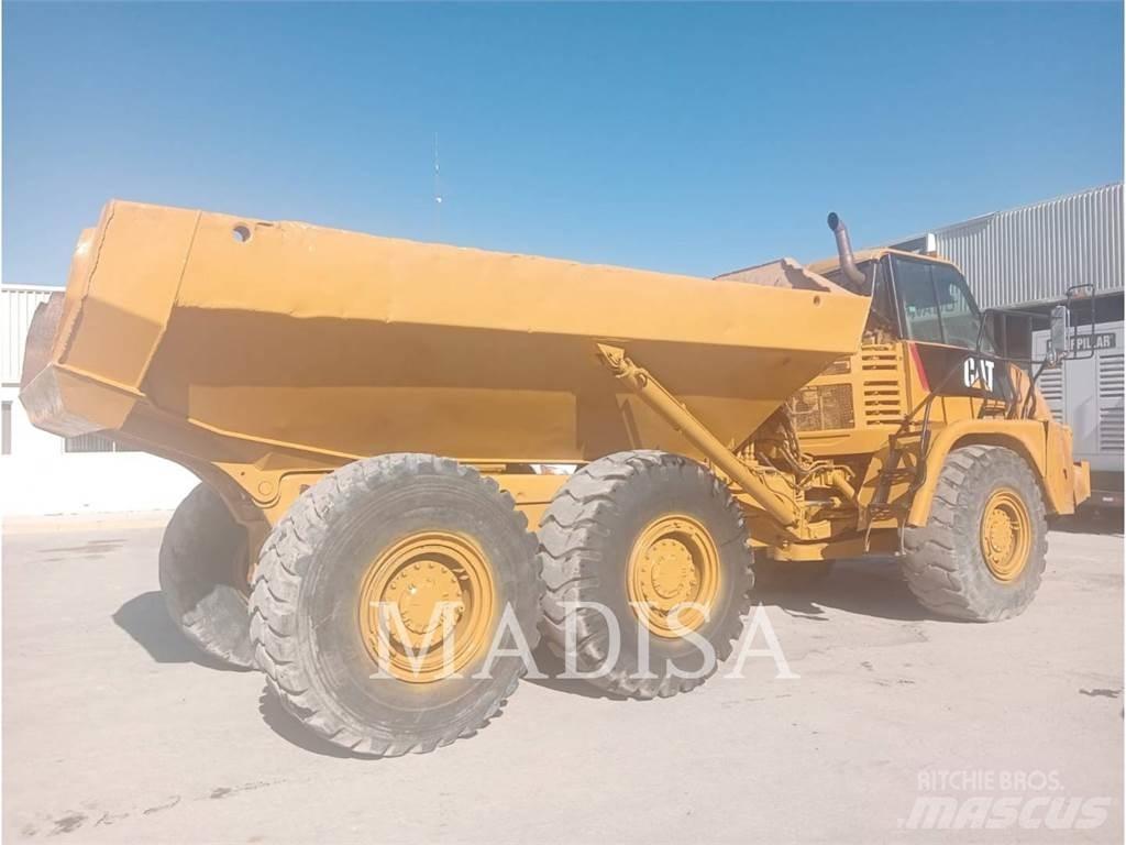 CAT 725 Caminhões articulados