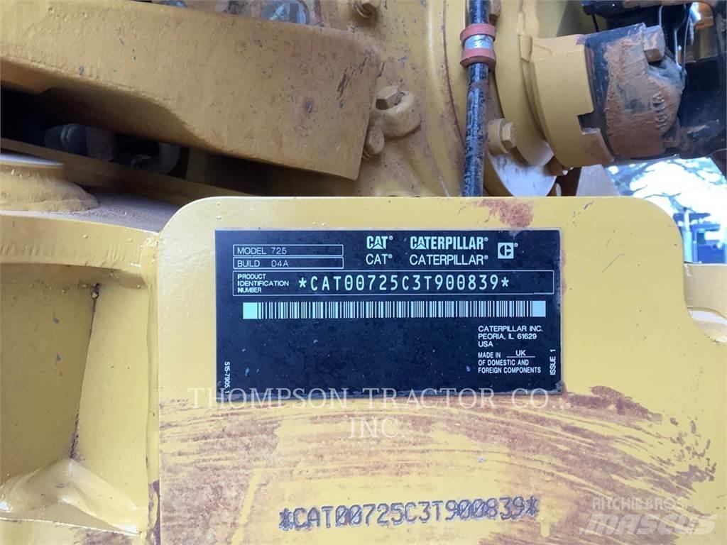 CAT 725 Caminhões articulados