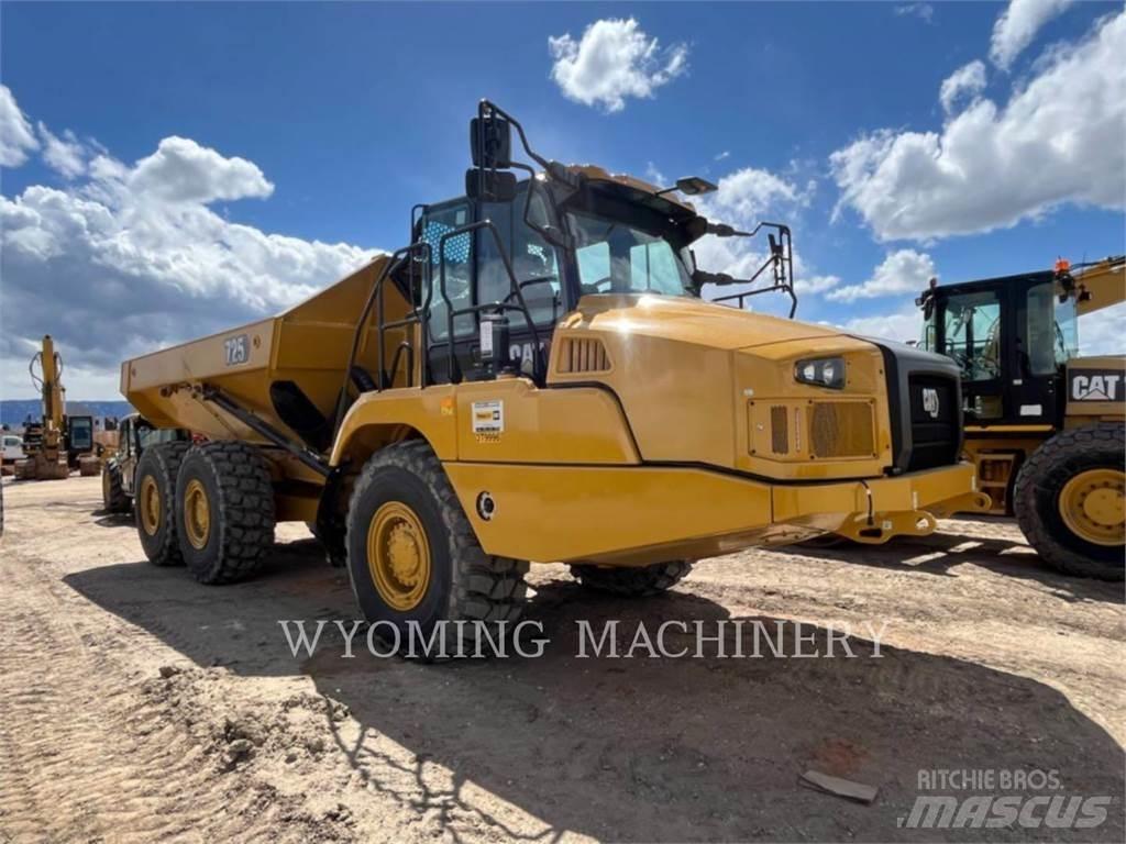 CAT 725 Caminhões articulados