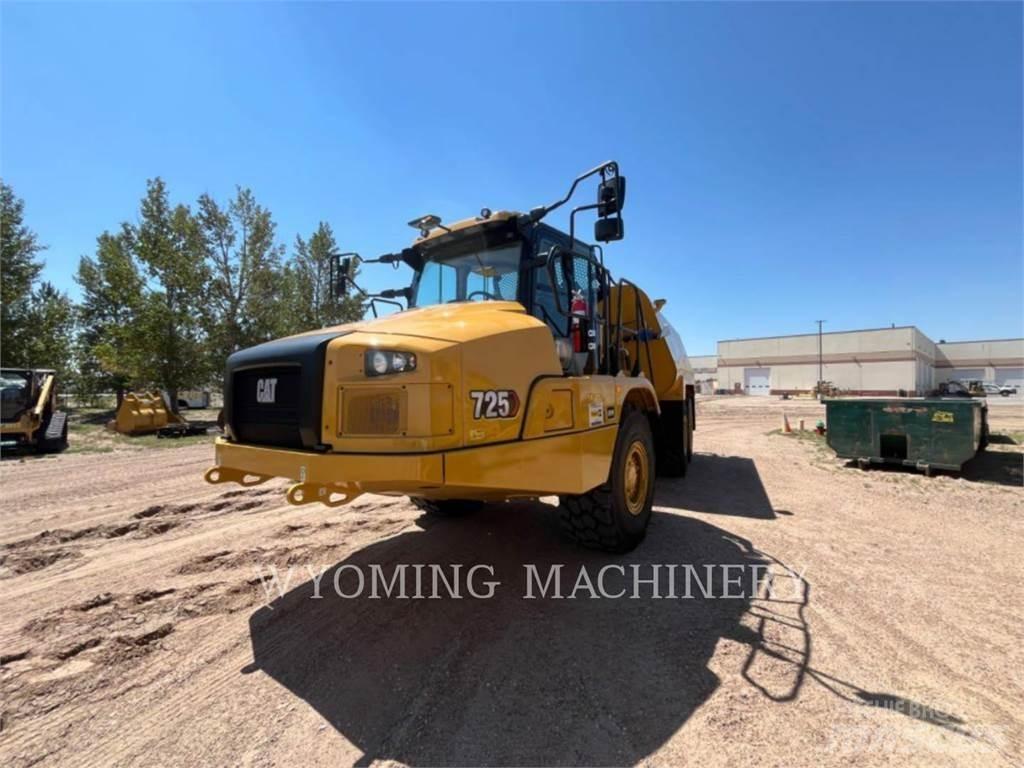 CAT 725 Caminhões articulados