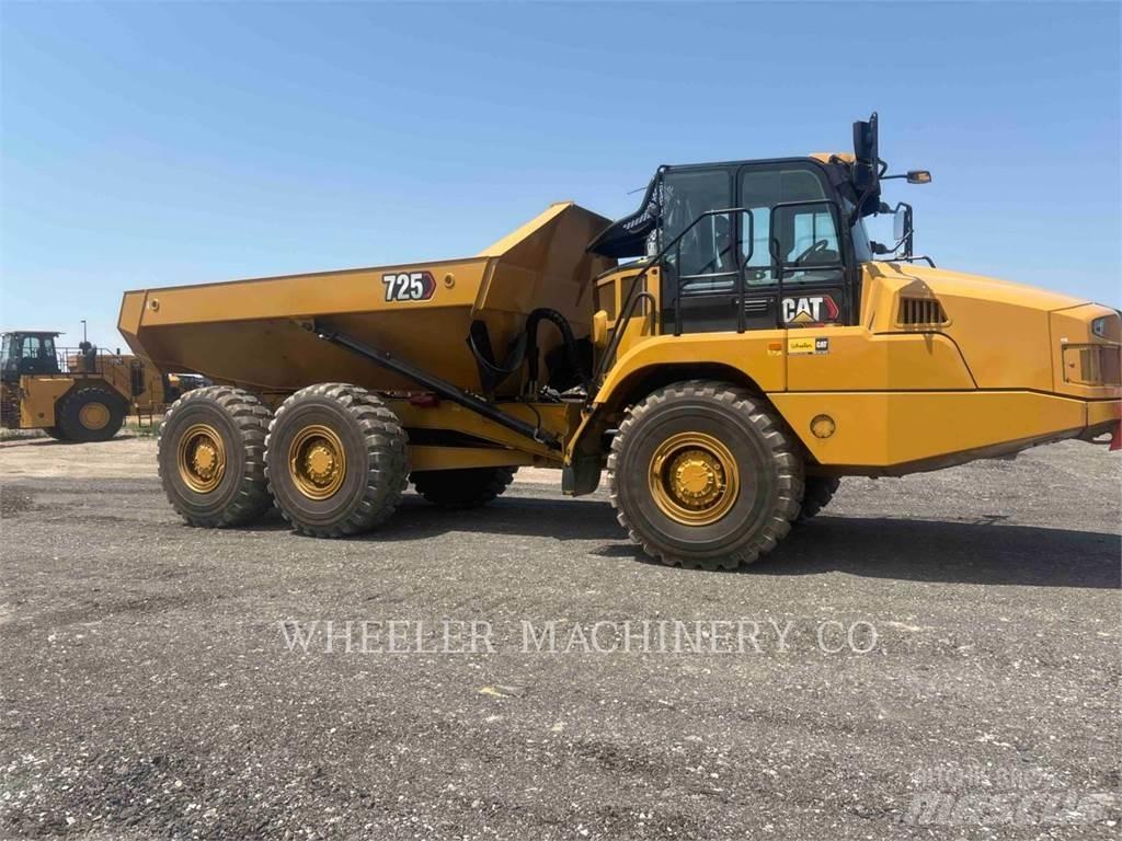 CAT 725 Caminhões articulados