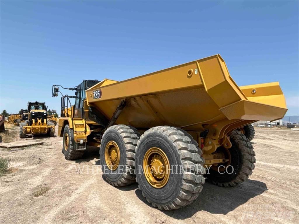CAT 725 Caminhões articulados