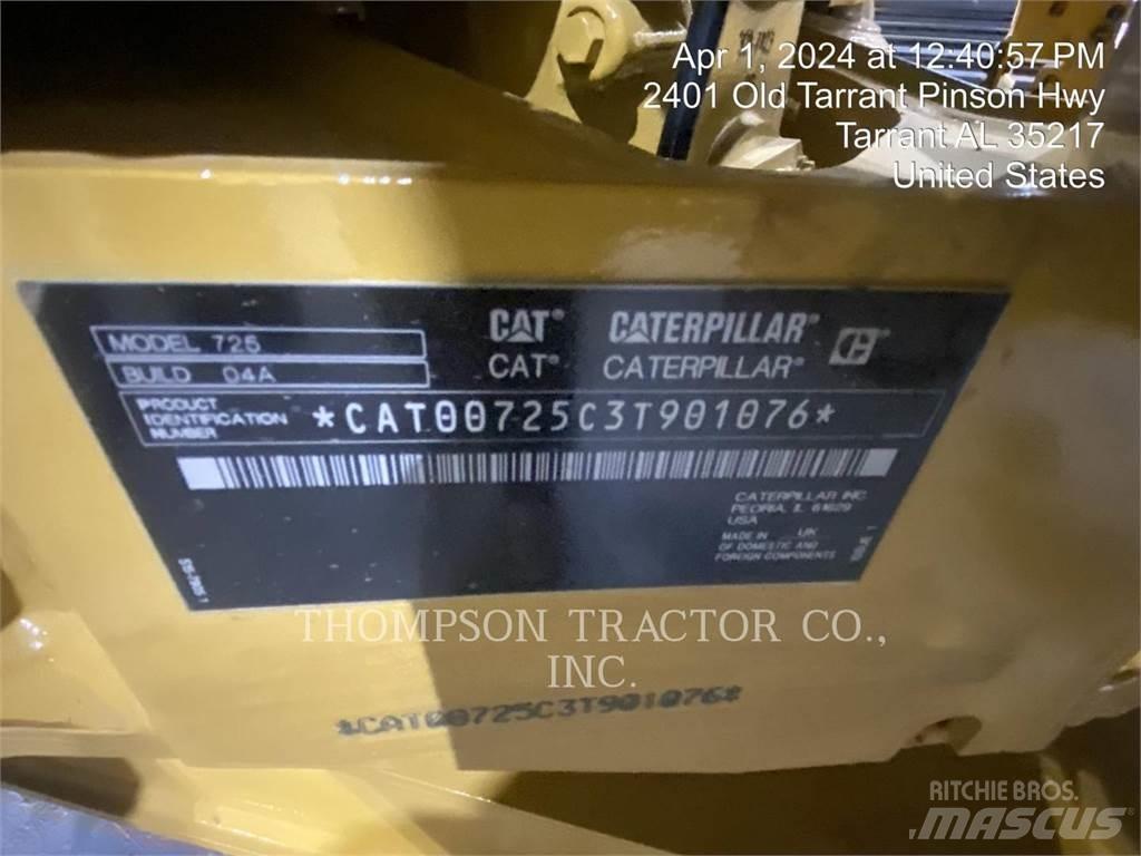 CAT 725 Caminhões articulados